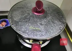 Illustration of how to make fried fungus with broccoli 3