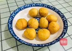 Illustration of how to make sweet potato balls 9