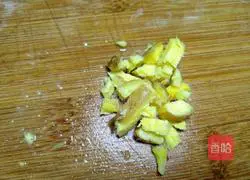 Illustration of how to make stir-fried cabbage with soy sauce 3