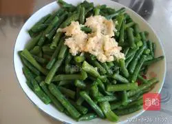 Illustration of how to make long beans with sesame sauce 7
