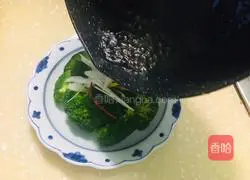 Illustration of how to cook broccoli 5