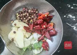 Illustration of how to make stir-fried cabbage 3