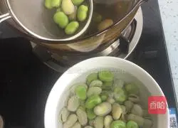 Illustration of how to make fennel broad beans 9