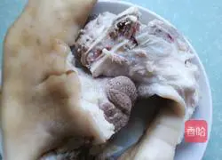 Illustration of braised pig's feet 2