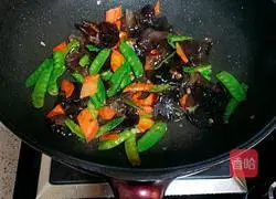 Illustration of making fungus and snow peas 9