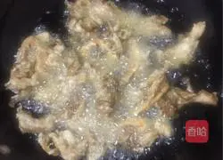 Illustration of how to make dry fried fresh mushrooms 7