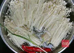 Illustration of how to make cold enoki mushrooms 2