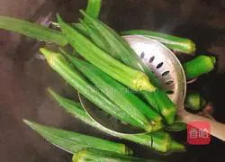 Illustration of how to make cold okra 5