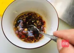 Illustration of how to make braised tribute vegetables 6