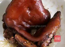 Illustration of braised pig's feet 4