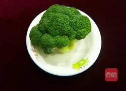 Stir-fried yam and broccoli Illustration of how to do it 2