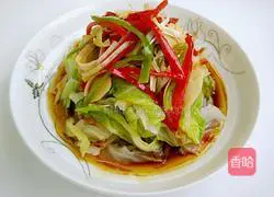 Illustration of how to make hand-shredded cabbage 12