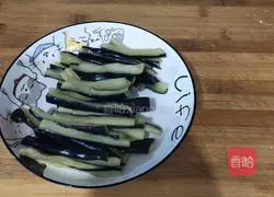 Illustration of how to make fish-flavored eggplant strips 5