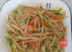 Illustration of how to make green pepper and potato shreds 10