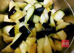 Illustration of how to cook eggplant with tomatoes (less oil) 9