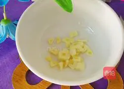 Stir-fried fungus Illustration of how to make dishes 3