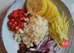 Lemon pickled pepper chicken feet Practice illustration 3