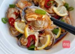 Illustration of how to make spicy and sour clams 10