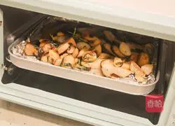 Illustration of how to make roasted baby mushrooms with vanilla 7