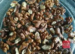 Illustration of how to make saliva chicken 5