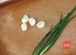 Illustration of how to make Huaishan fried fungus 14
