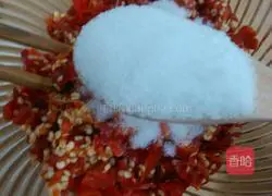 Illustration of how to make chopped pepper sauce 5