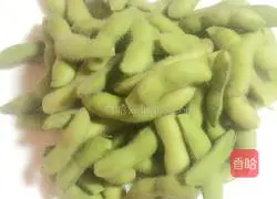Illustration of how to make spicy edamame 2