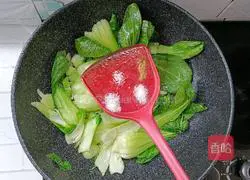 Illustration of how to make oyster sauce and rapeseed 6