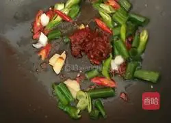 Illustration of how to make dry pot potato slices 3