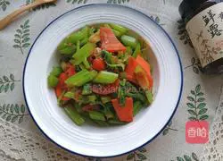 Illustration of how to make celery with soy sauce 1