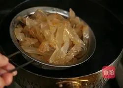 Illustration of how to make cold jellyfish 4