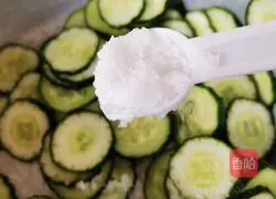 Illustration of how to make sweet and sour cucumber 2