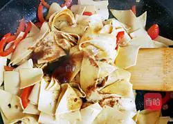 Illustration of how to stir-fry 1,000 pieces of leeks 11