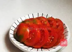 Good news for kitchen newbies—Illustration of how to make summer quick dish tomatoes with sauce 5