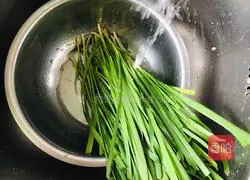 Illustration of how to make stir-fried dried beans with leeks 1 