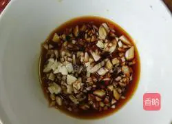 Illustration of how to make cold fungus and cucumber 5