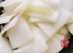 Illustration of how to make stir-fried winter melon 1