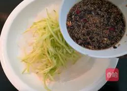 Illustration of making homemade pea jelly 26