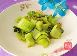 Illustration of how to stir-fry mustard greens 12