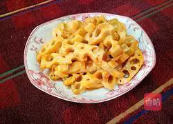 Illustration of making sweet and sour lotus root strips 14