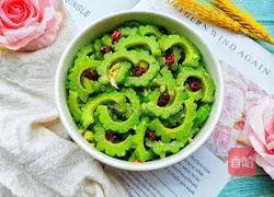 Illustration of how to make cold bitter melon 14