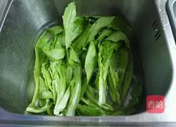 Stewed dace with fermented bean and lettuce Illustration of how to make dishes 1