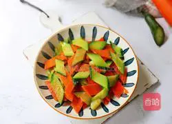 Illustration of how to make cucumbers and carrots 10