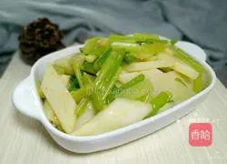 Illustration of how to stir-fry yam with celery 14