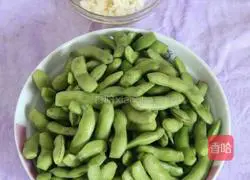 Illustration of how to make spicy cold edamame 2