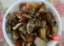 Illustration of how to make cucumber crisp 4