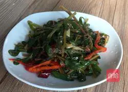 Illustration of how to make spicy fried purslane 10