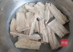 Illustration of how to make cold yuba 6