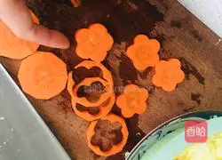 Illustration of how to make fried baby vegetables with local eggs 5