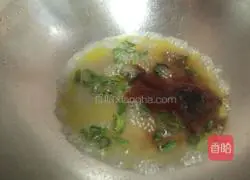 Illustration of how to make oyster sauce and rapeseed 4